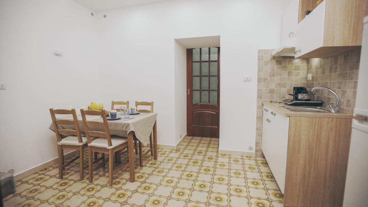 Ferienwohnung Cortile Oliva CTA Exterior foto